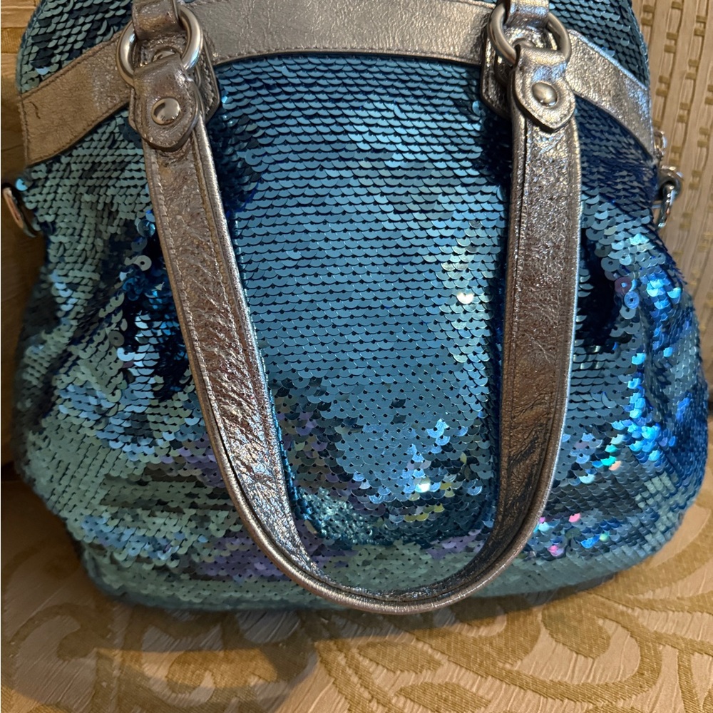 Limited Edition Coach Poppy Sequin Bag Turquoise Silver no Strap preowned - Picture 3 of 16